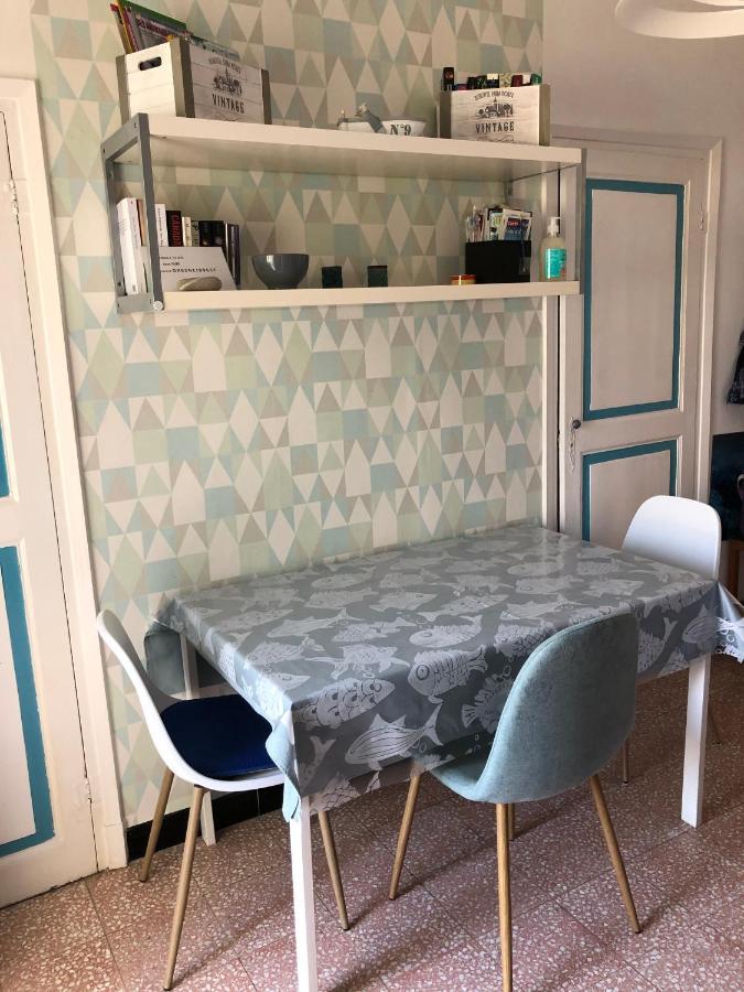 Welcome In The Cozy Blue Nest Pedestrian Menton